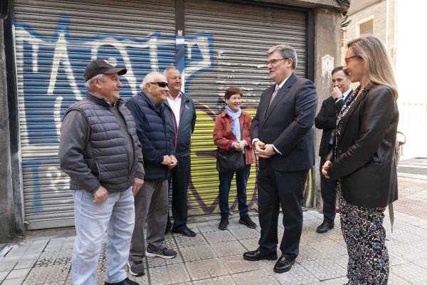 ZURBARANBARRI - Dos nuevos ascensores y varias rampas