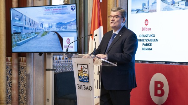 IBARREKOLANDA - Nuevo parque de bomberas y bomberos - Juan Mari Aburto, alcalde