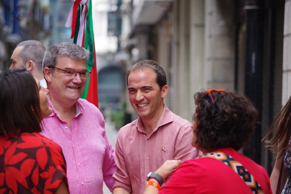 Ikurrinaren 131. urteurrena